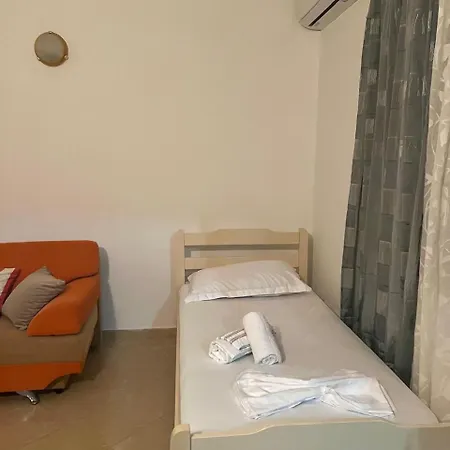 Dario's 2 Apartamento Orikum